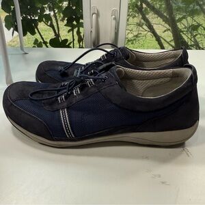 Dansko Helen Walking Comfort Navy Bungee LaceUp Sneakers Women’s EU41/US 10-10.5